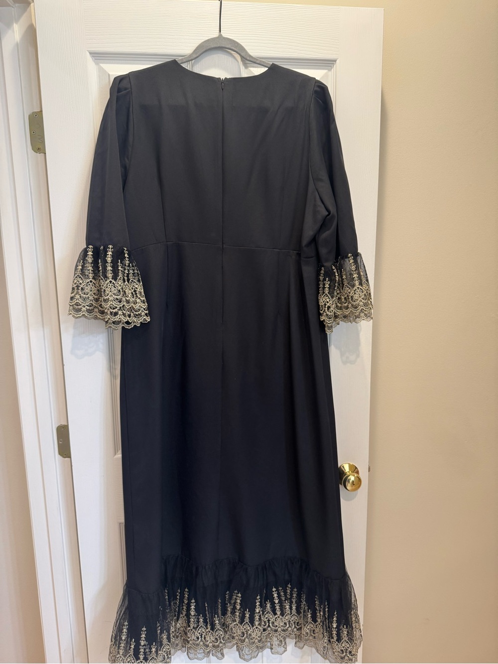 Tuckernuck Pomander Place Lillith Gold Lace Dress - Picture 3 of 4